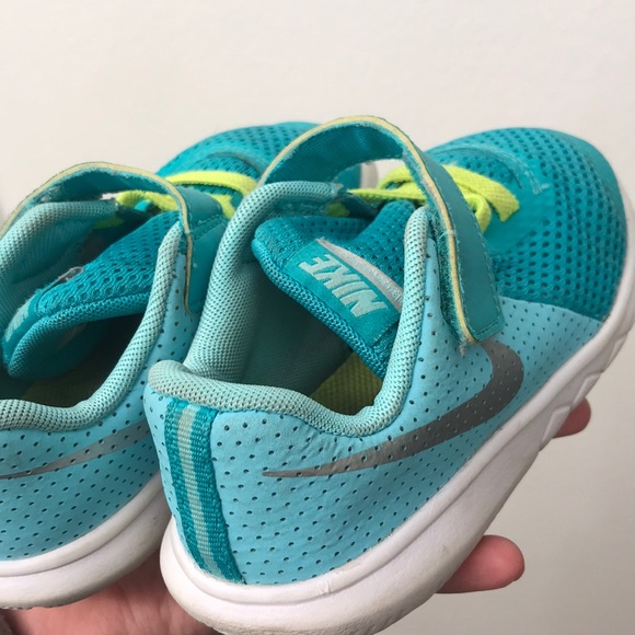 Teal Nike 9c - Picture 3 of 4